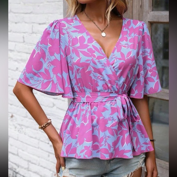 Boho floral print butterfly sleeve belted blouse - Picture 2 of 12